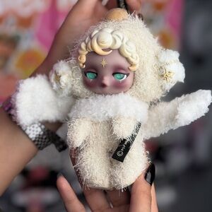 POP MART - SKULLPANDA You Found Me! - Sandman